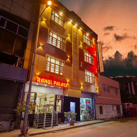 Rahul Palace By Golden Tree Near Metro Station And Ajmal Khan Market New Delhi Eksteriør bilde